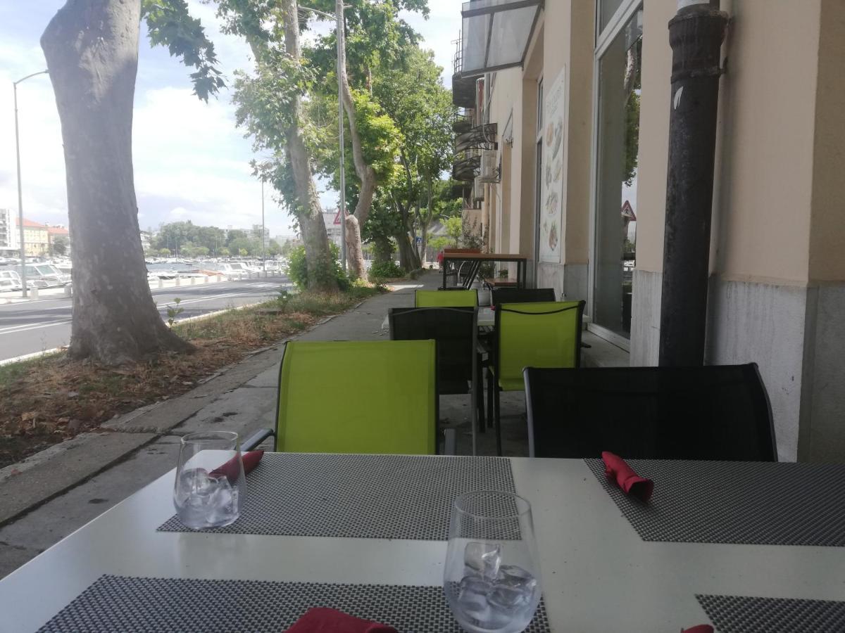 Apartman Pegla Zara Esterno foto